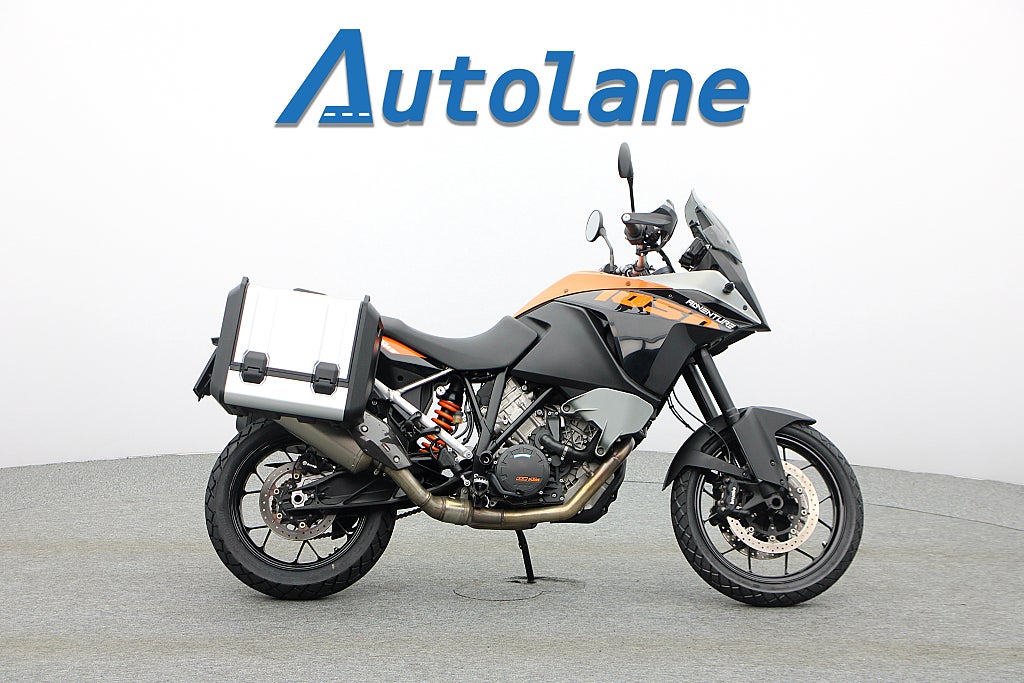 KTM 1050 Adventure ABS *Nyservad Nya däck