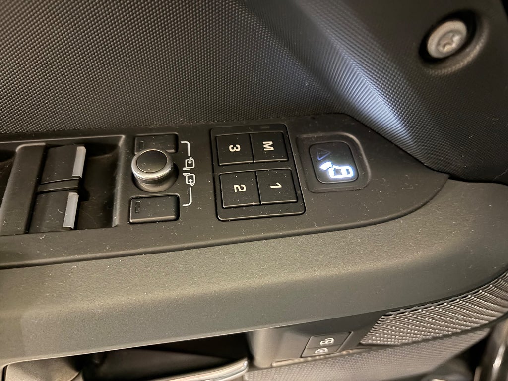 Land Rover Defender 2023 - miniatyr 18