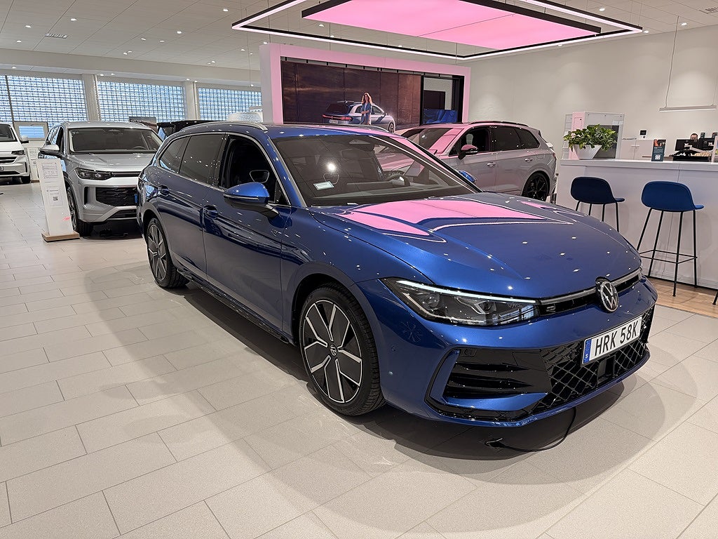 Volkswagen Passat EHYBRID 272 DSG6 R-LINE