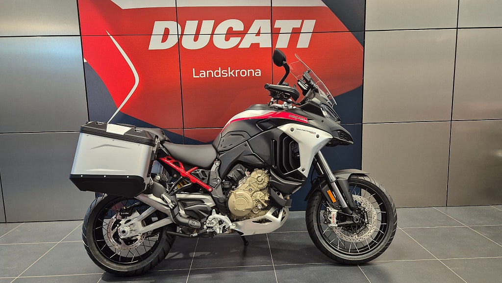Ducati Multistrada V4 Rally BLACK WEEK Finans kampanj 3,95%