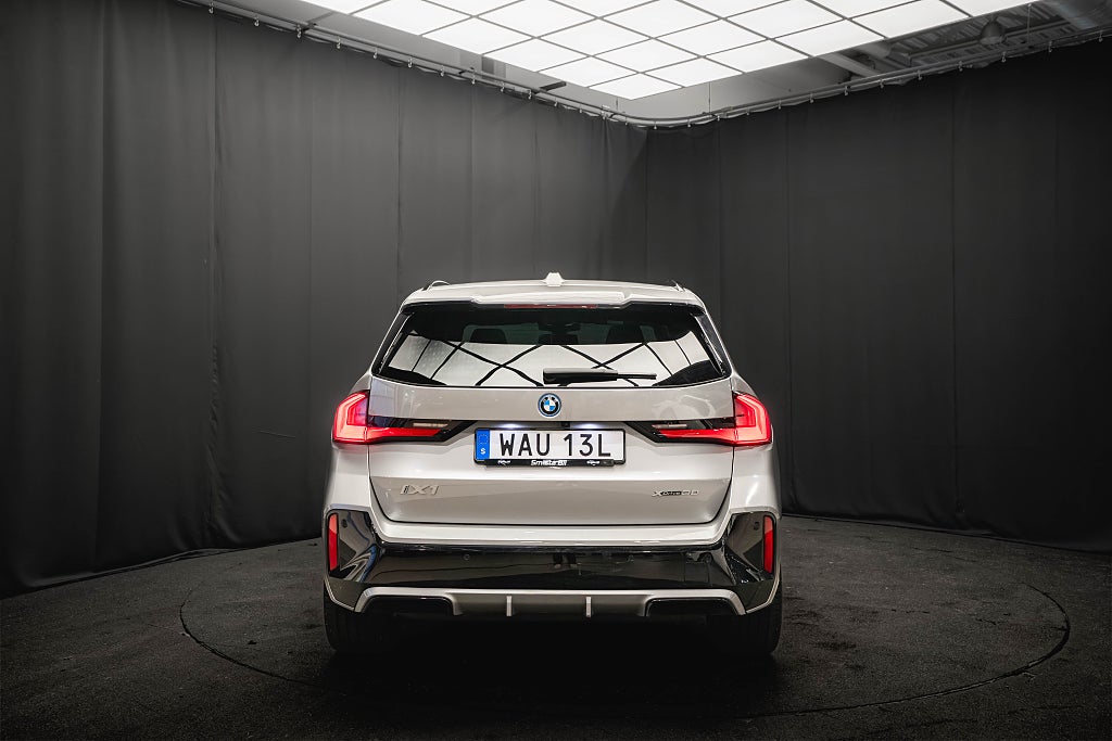 BMW X1 M Sport PANO 360° HUD H/K ELSTOL 97.9%SoH MOMS