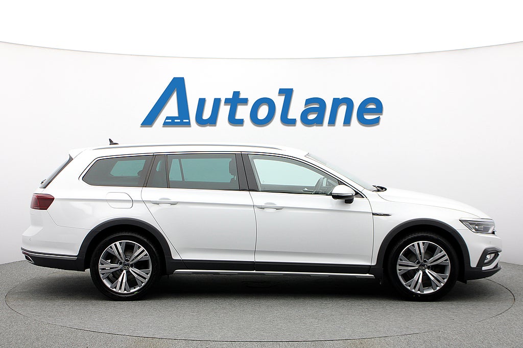 Volkswagen Passat Alltrack 2.0 TDI 4M Cockpit, Värmare, Dragkrok, IQ. Light