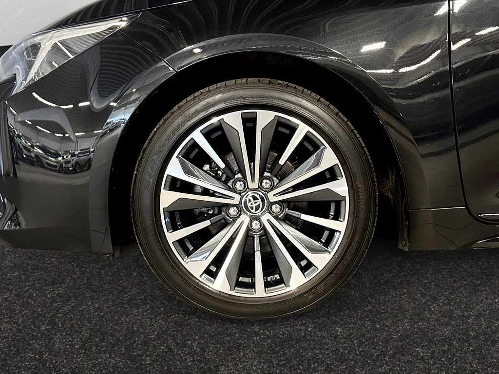 Toyota Corolla Hybrid e-CVT 1,8 Style Plus Kamera Navi Adpt-fart bild 15