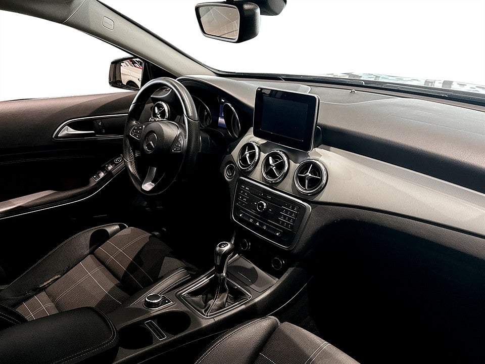 Bild på Mercedes-Benz GLA 200 Urban line 156hk BLUETOOTH FARTHÅLLARE