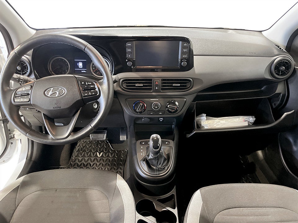 Bild på Hyundai i10 Essential 1.0 blue 67hk Aut CARPLAY