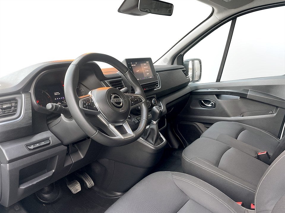 Bild på Nissan Primastar CREW 2.0 dCi 150hk Aut - 9-SITS,VÄRMARE,DRAG