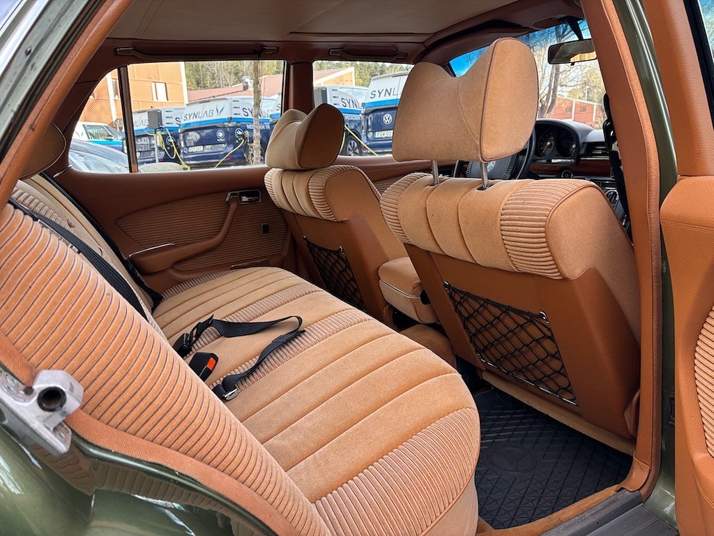 Mercedes-Benz 280 1977 - miniatyr 11