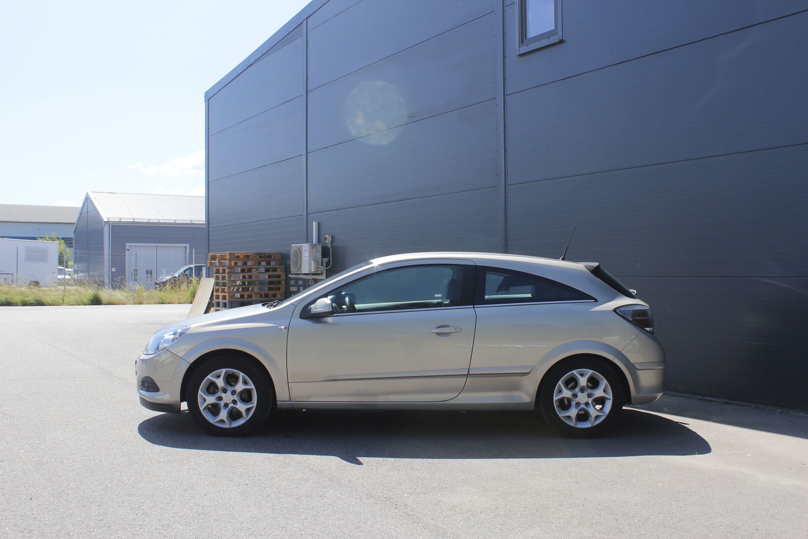 Opel Astra GTC 1.8 Ny Bes 2005, photo 3/45