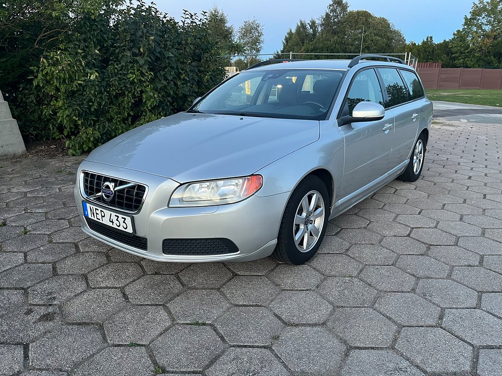 Volvo V70 D2 Euro 5, Kamrem Bytt, Dragkrok 