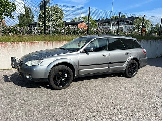 Subaru Outback 2.5 4WD