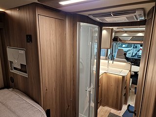 Husbil-integrerad Kabe IMPERIAL Ri 810 LGB 29 av 36