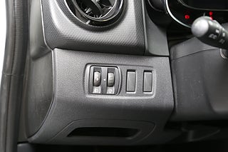 Halvkombi Renault Clio 11 av 24