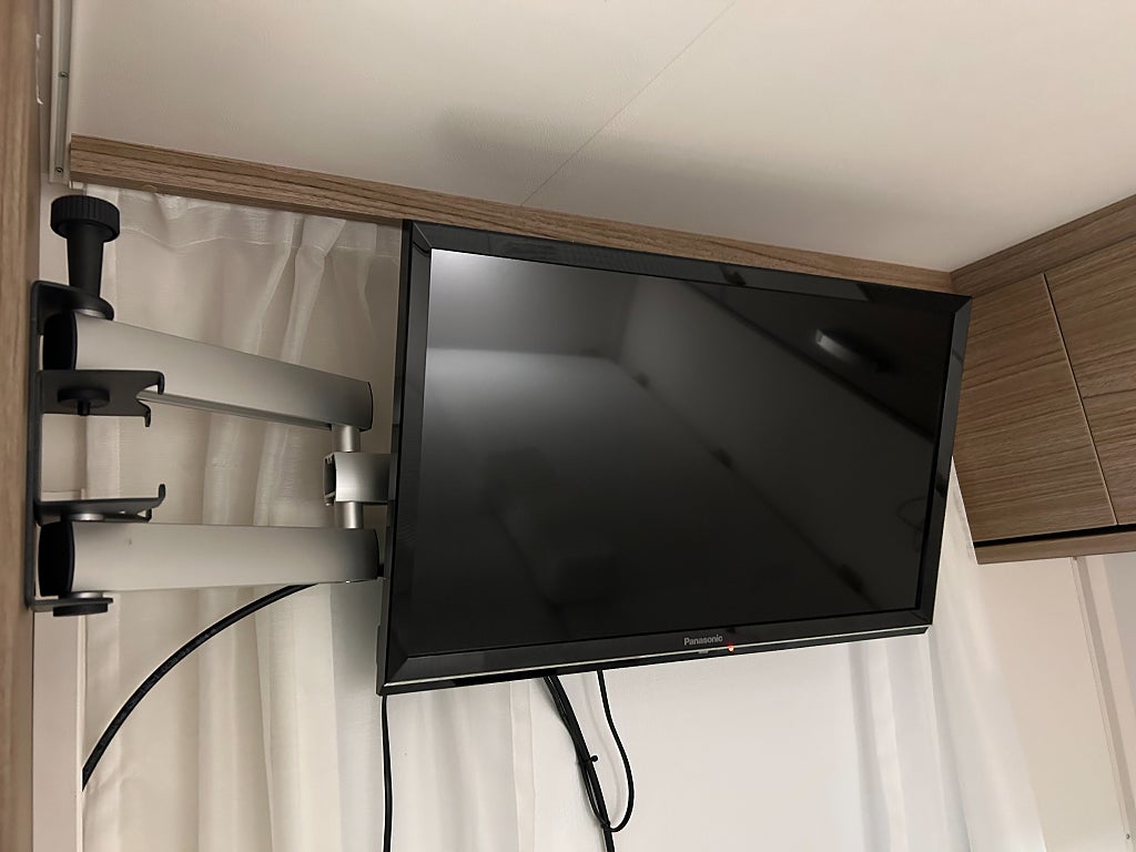 Carado V 132 / Cykelställ / Markis / Under 6m / B-körkort - Carado