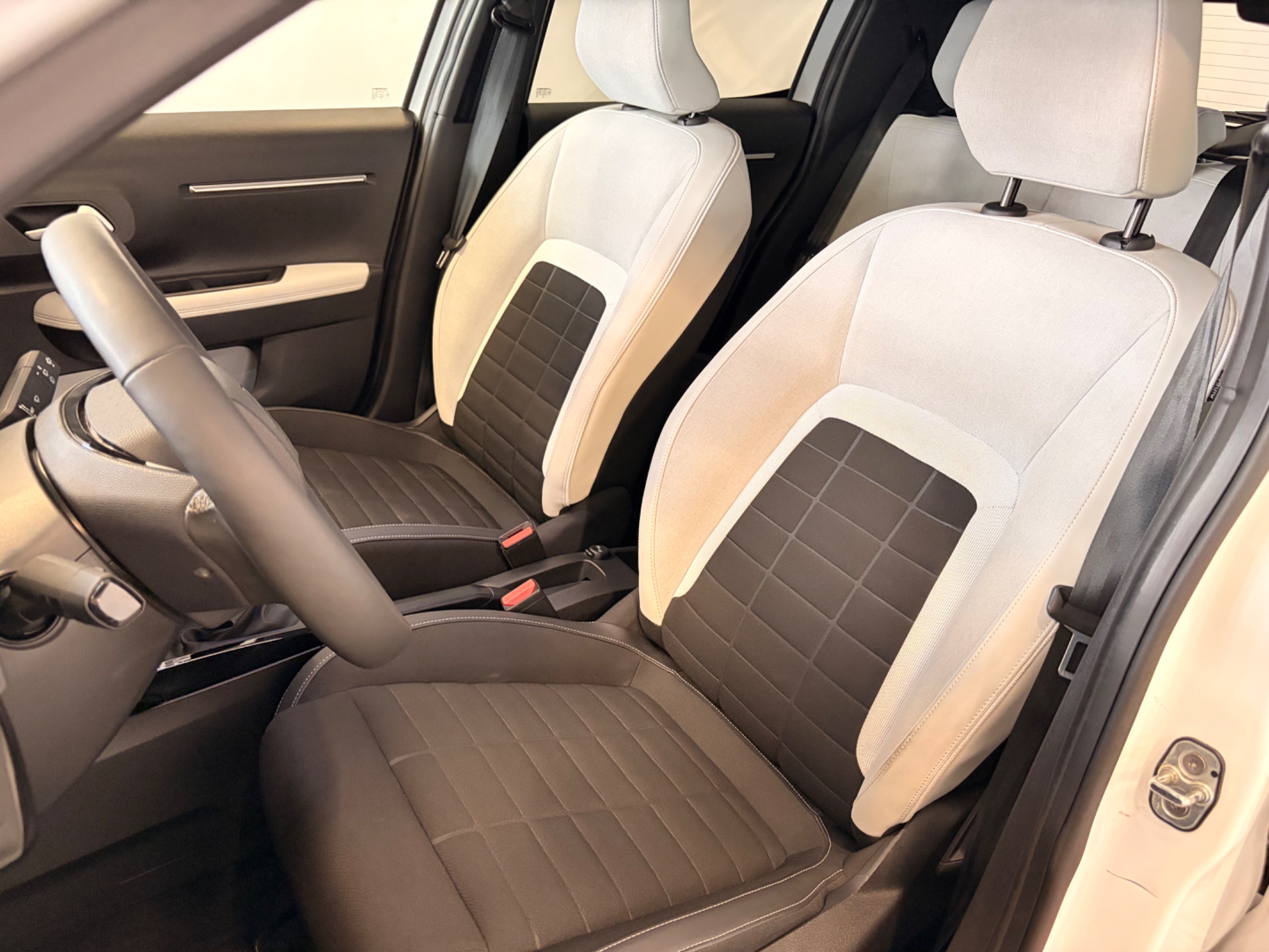 Citroen C3 Aircross Max PureTech 100hk 2025, bild 7/10