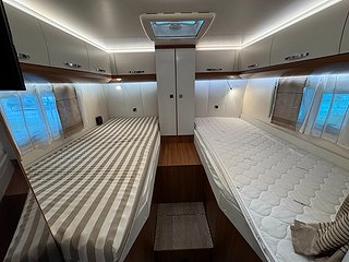 Husbil-halvintegrerad Hobby Optima De Luxe T65 GE 10 av 17