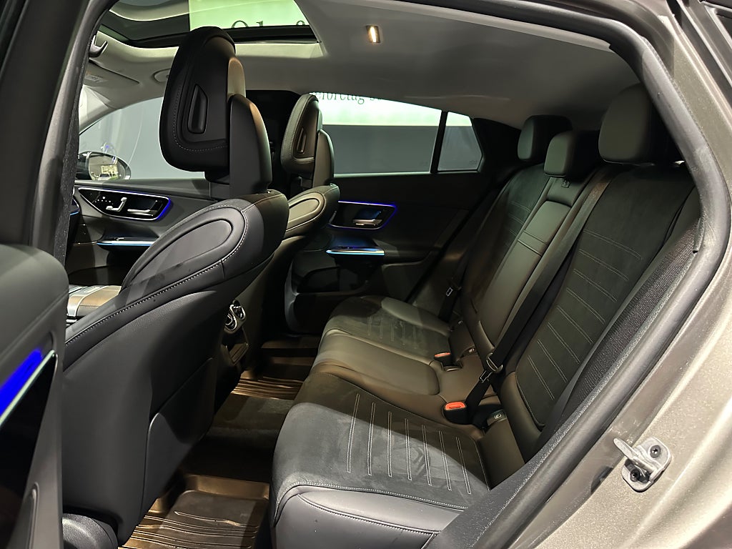 Mercedes-Benz GLC 300 de Coupé 4MATIC AMG Premium Värmare 20 tum Moms - bild 11