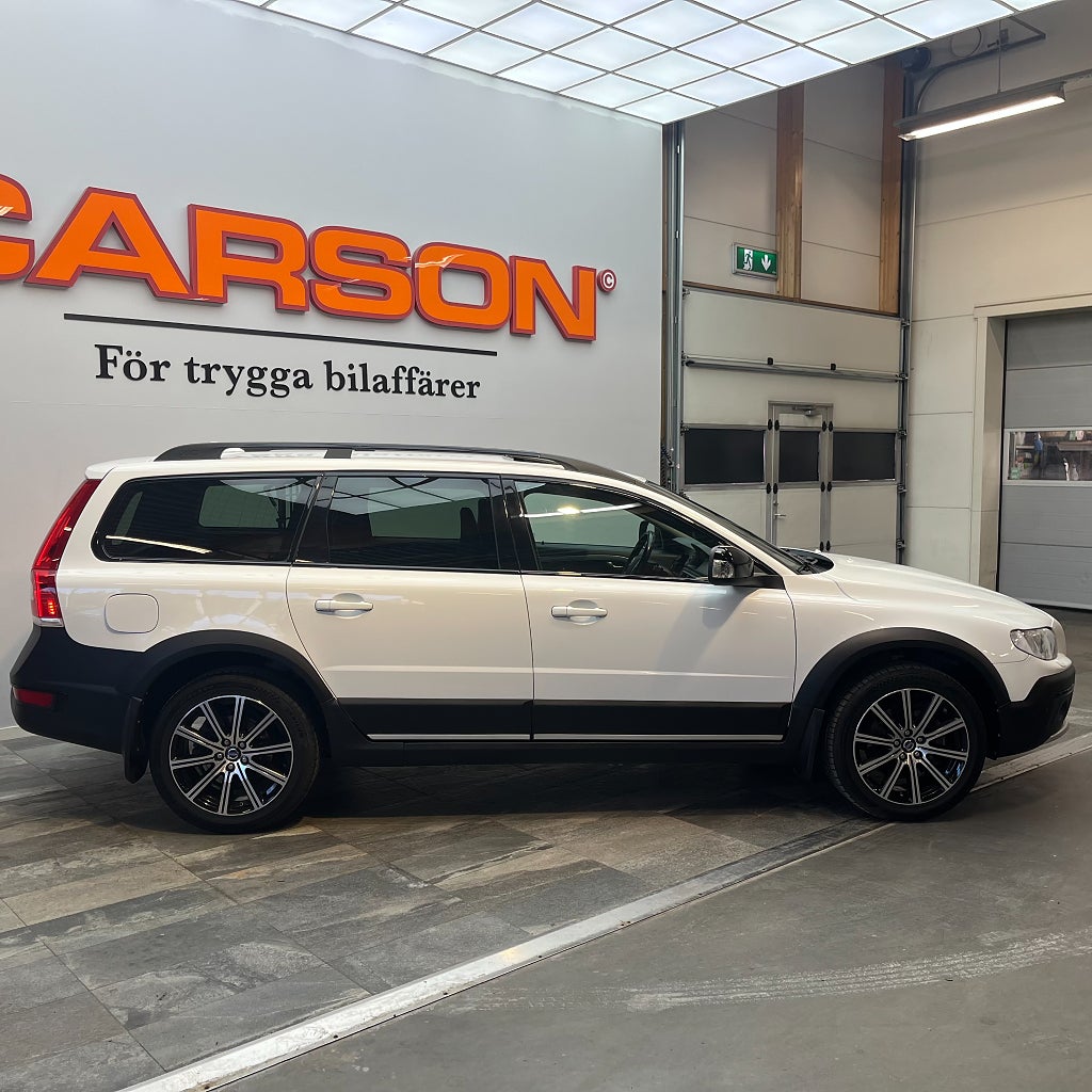 Volvo XC70 D4 AWD Dynamic Edition Glastaklucka Navi Värmare