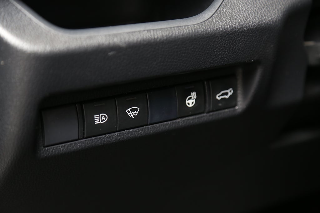 Toyota RAV4 2,5 Hybrid E-CVT Executive 2WD JBL Navi Skinn Dragkrok 2019