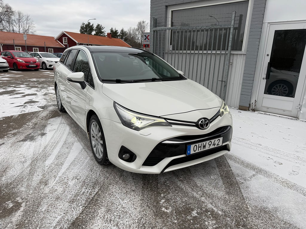 Toyota Avensis 2.0 152HK ACTIVE PLUS KOMBI / AUTOMAT / PANORAMA