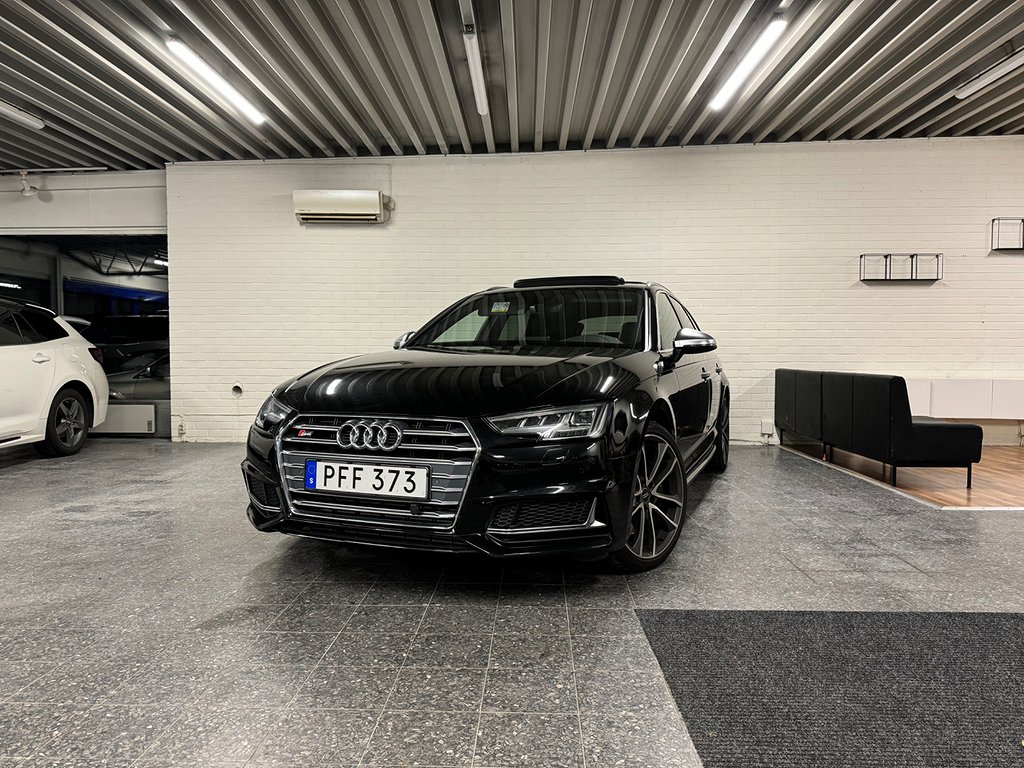 Audi S4 Avant 3.0 TFSI V6 quattro Panorama Fullutrustad