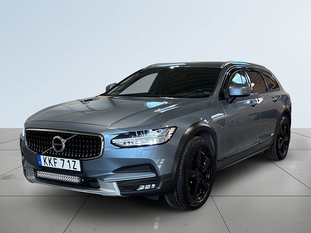 Volvo V90 Cross Country D4 AWD Aut Advanced SE III Drag Värmare Cockpit S&Vhjul