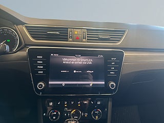 Skoda Superb Kombi 2.0 TDI 4×4 Business Style Drag Dvärme CANTON S&V – bild 15