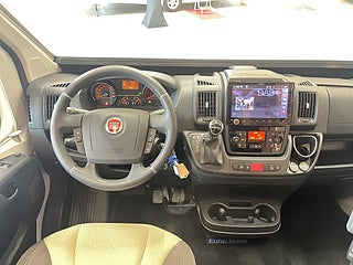 Husbil-halvintegrerad Eura Mobil PRS 720 EB 27 av 28