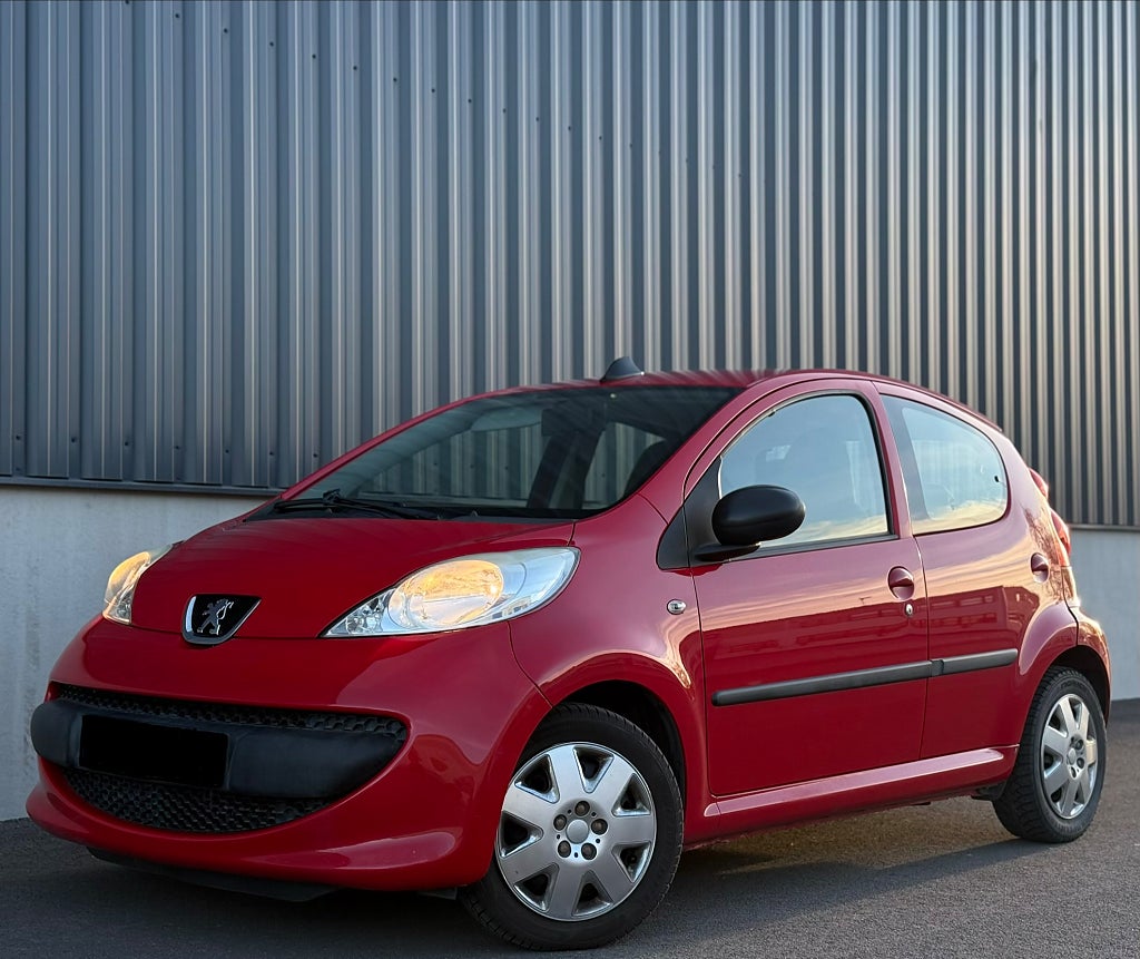 Peugeot 107 350KR/MÅN 5-dörrar 1.0 2-Tronic !!NY-BES/FULLSERVAD!!!