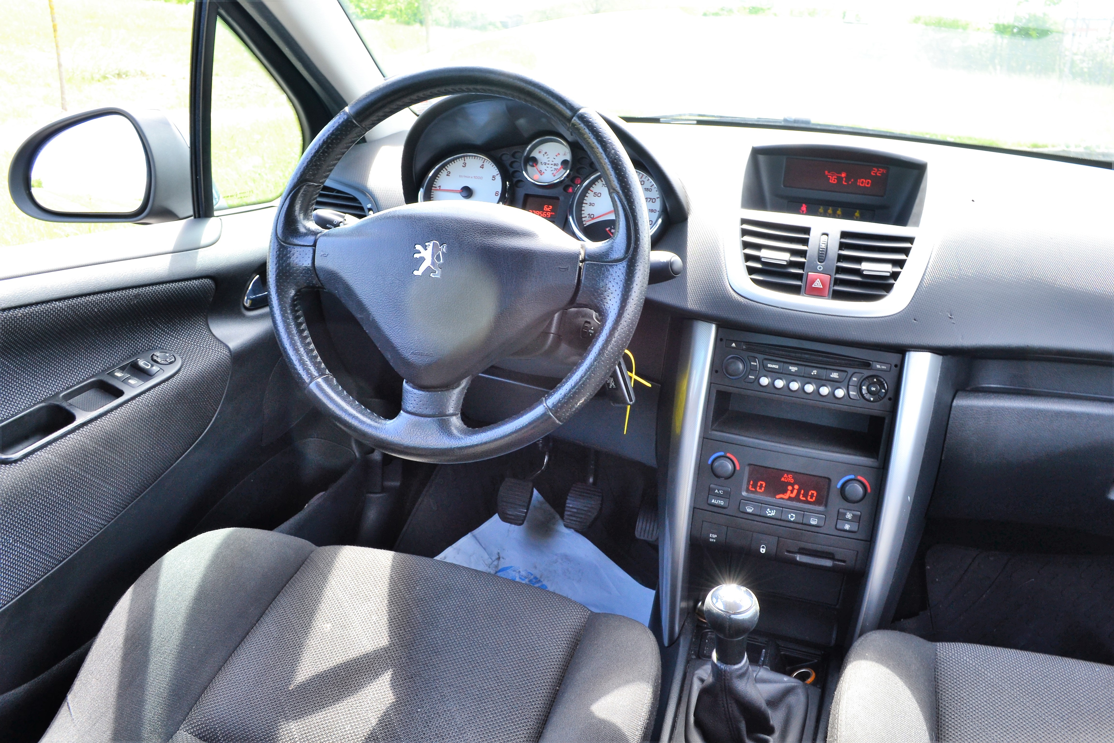 Peugeot 207 2008, bild 5/36