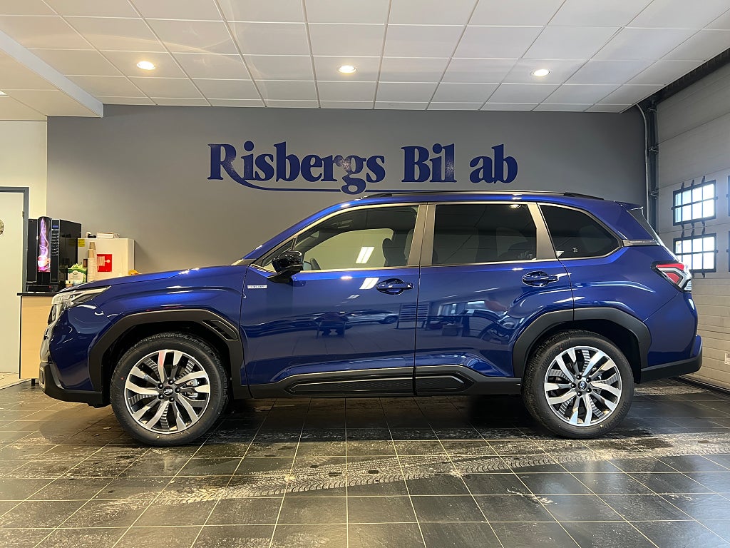 Subaru Forester e-Boxer Aut Limited 3 års fri service!