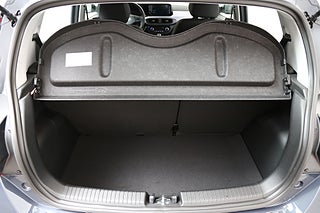 Halvkombi Hyundai i10 8 av 21