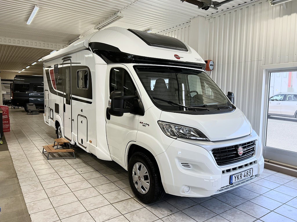 Bürstner Ixeo 680 G Taksäng
