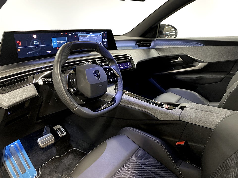 Bild på Peugeot 5008 GT Hybrid 145hk Aut 7-SITS B-KAMERA CARPLAY