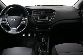 Halvkombi Hyundai i20 9 av 12
