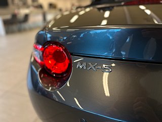 Mazda MX-5 2.0 Cabriolet 184hk BOSE/Navi/Skinn/10ÅrsGaranti