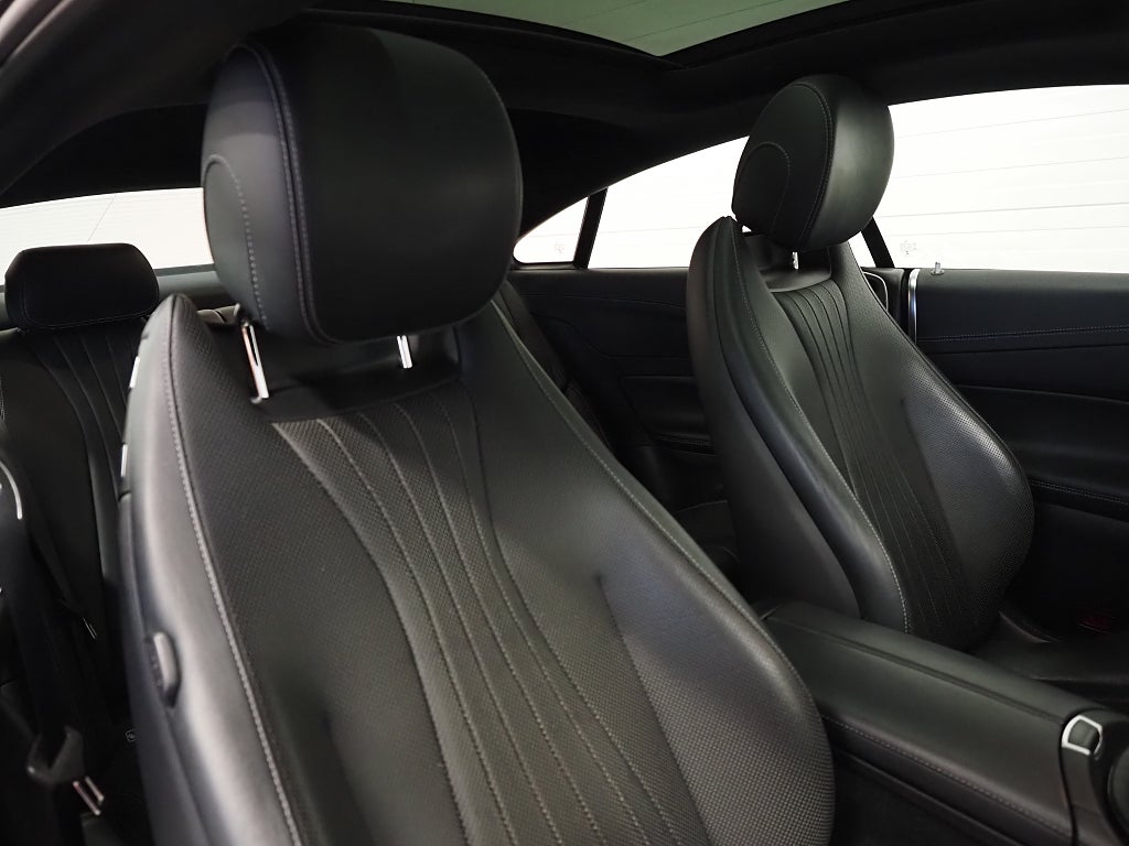 Mercedes-Benz E200 200 4MATIC Coupé Aut AMG Burmester Pano Widescreen Navi