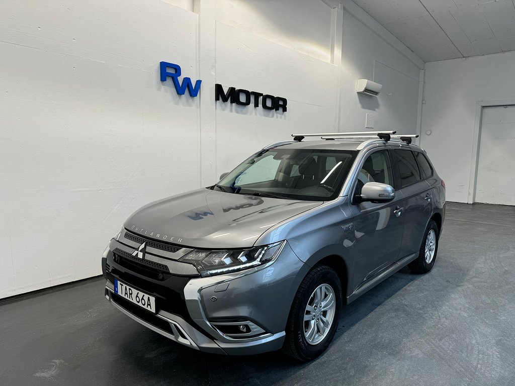 Mitsubishi Outlander PHEV CVT AWD 224hk B-kam Drag CarPlay 