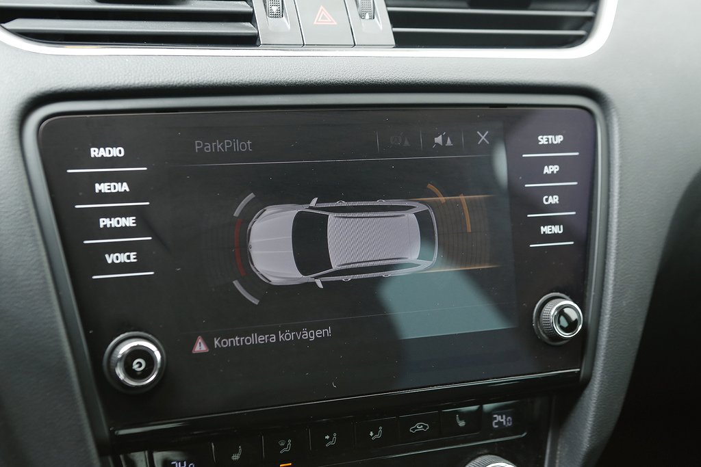 Skoda Octavia 1,0 TSI 115hk Style Kombi Värmare Dragkrok 2020