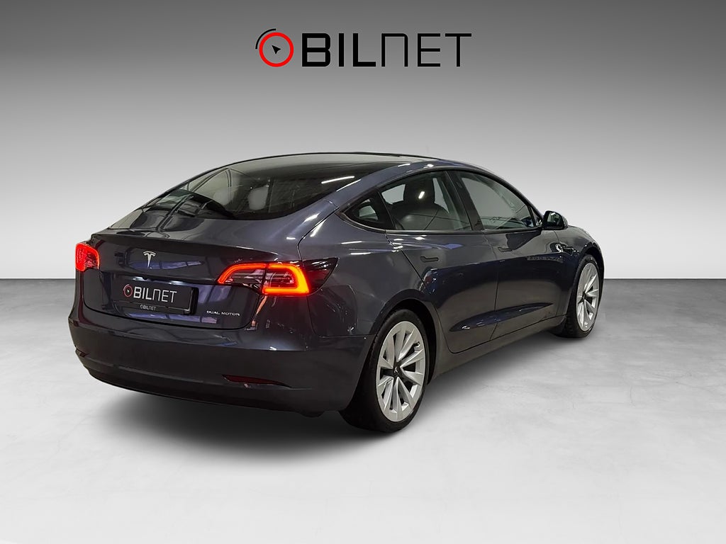 Tesla Model 3 Long Range AWD MOMS 19" Premium Värmepump