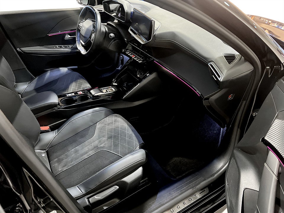 Bild på Peugeot E-208 GT Pack 50kWh 136hk Aut KAMPANJRÄNTA 3,99%