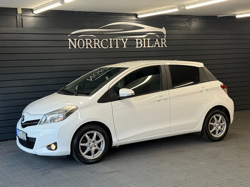 Toyota Yaris 5-dörrar 1.33 Dual VVT-i Edition 50 / Nybesiktigad