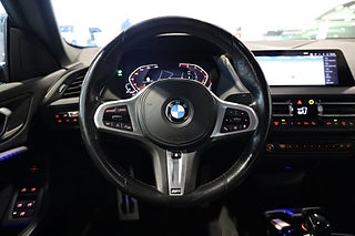 Sedan BMW 218 16 av 27