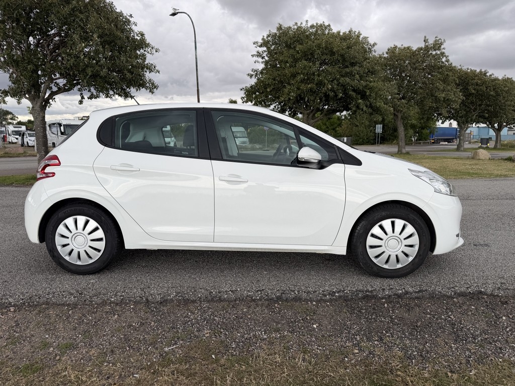 Peugeot 208 5-dörrar 1.2 2015, bild 5/43