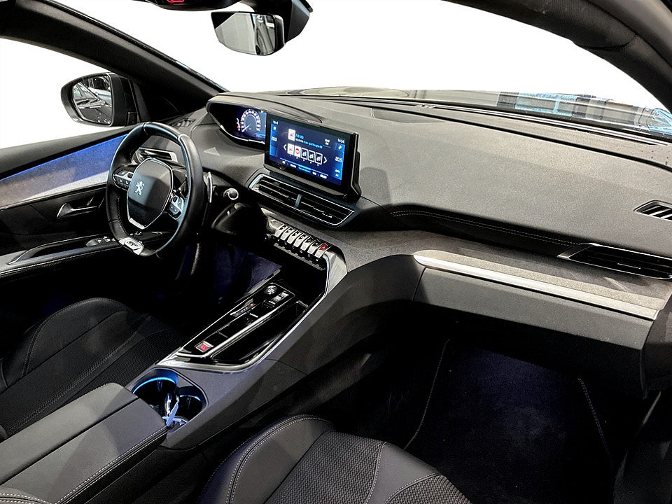 Bild på Peugeot 5008 GT 1.2 PT 130hk Aut B-KAMERA CARPLAY 7-SITS
