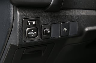 Halvkombi Toyota Auris 12 av 23