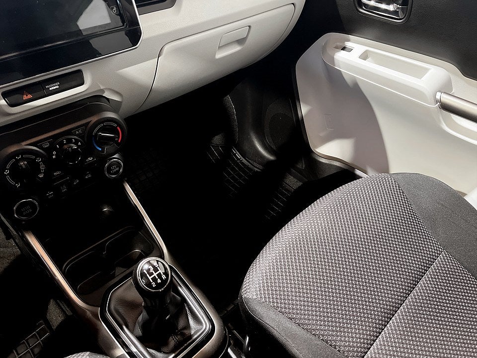 Bild på Suzuki Ignis 1.2 Dualjet 90hk 4WD - B-KAMERA, NYSERVAD