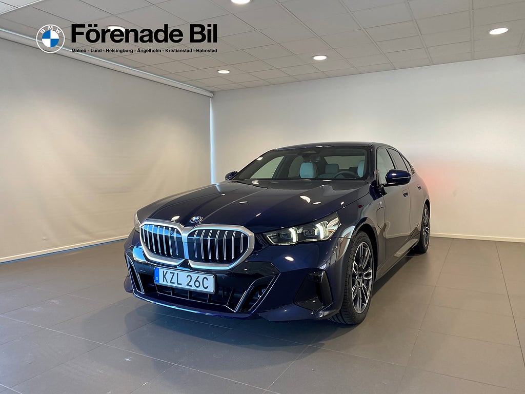 BMW 530e Sedan Adaptiv Farthållare Harmon Kardon Rattvärme Drag