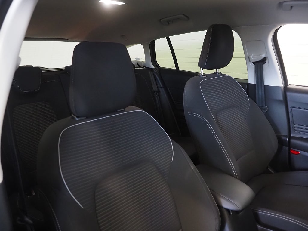 Ford Focus Kombi 1.5 SelectShift Aut Titanium 150hk Kamera 2019