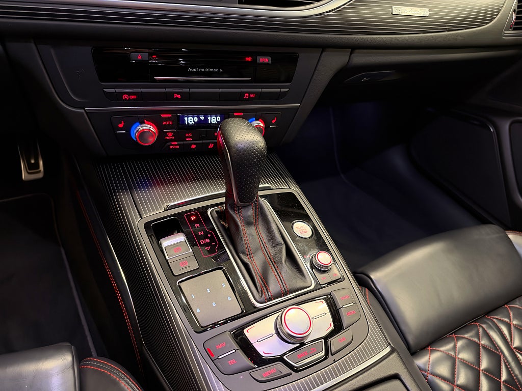 Audi A6 2017 - miniatyr 12