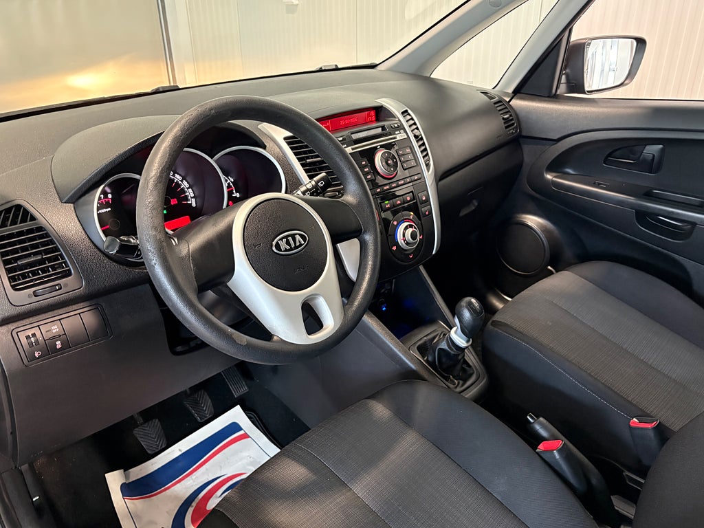 Kia Venga 1.4 CVVT Manual, 90hp, 2011